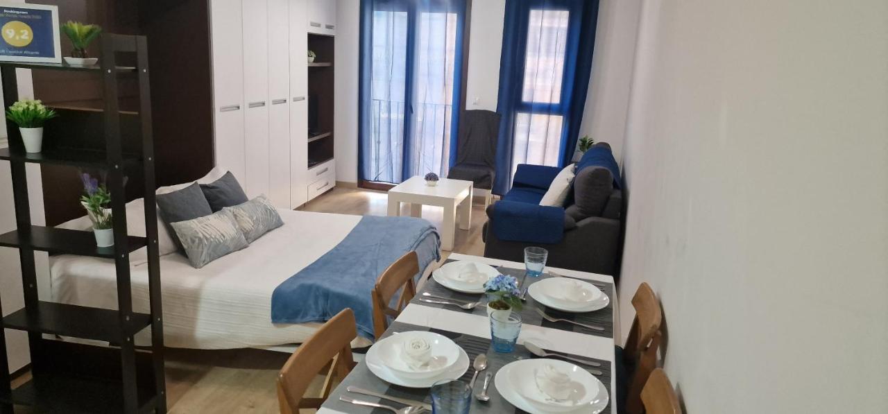 Estudio En Centro De Alicante Apartment Exterior photo